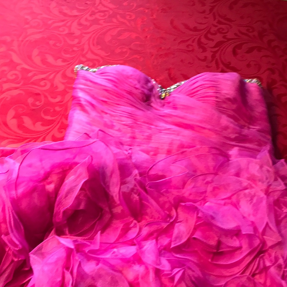 pink dress